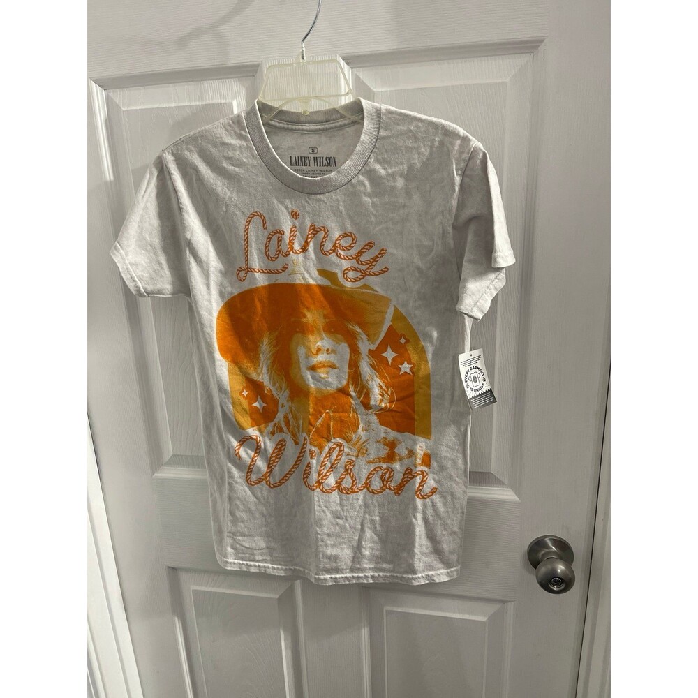 Lainey Wilson Unisex T Shirt Size S New With Tags